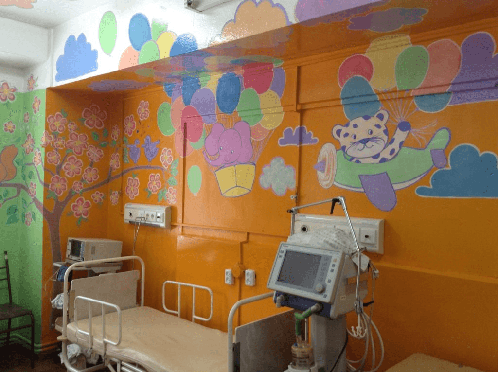 Aksai Children's Hospital: Rotary Almaty Transforms ICU Ward with Art and Renovation